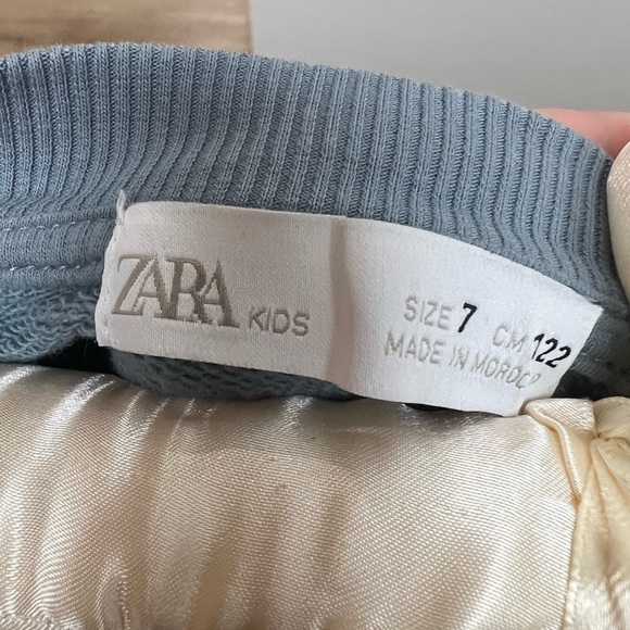 ZARA Kids Blue Star Graphic Sweatshirt – Size 7 (122 cm) - Picture 8 of 8